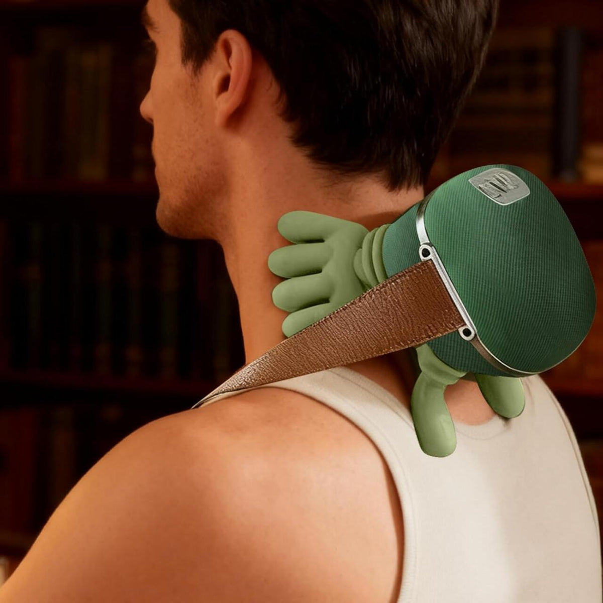Masajeador cervical 4D con calor · Relax en casa